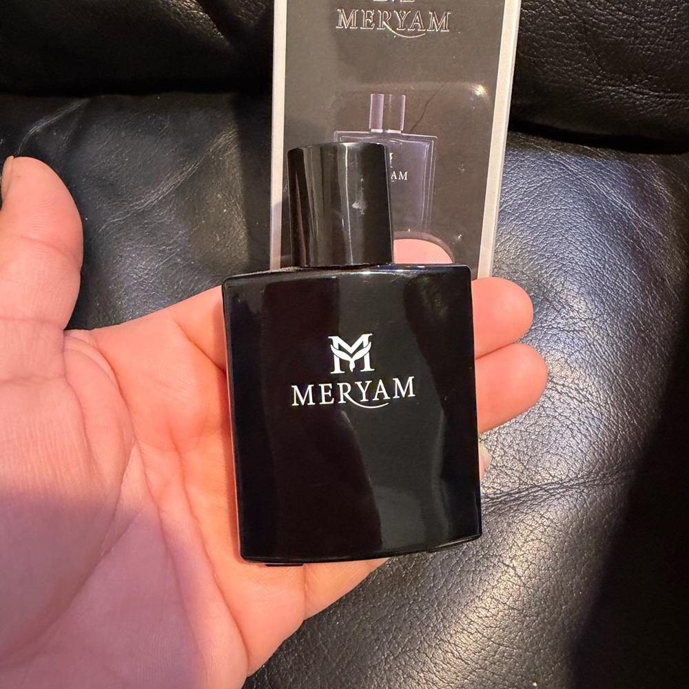 Meryam 2 Eau de Parfum 30ml in Black Box